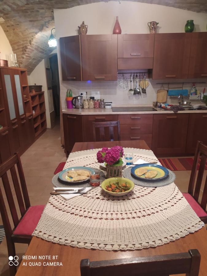 Casa Vacanza Todi Antica Buitenkant foto