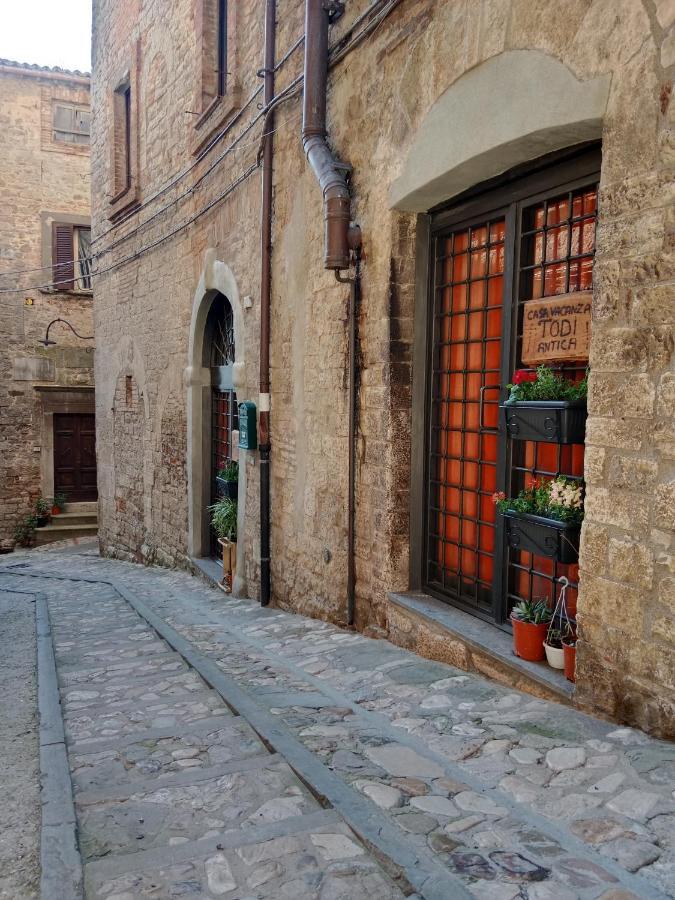 Casa Vacanza Todi Antica Buitenkant foto